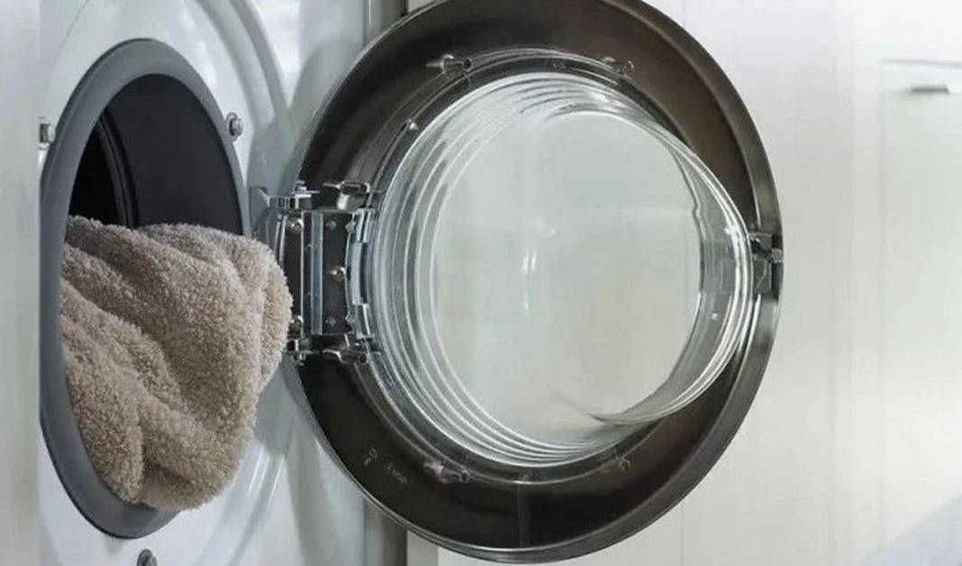 Çamaşır makinesine sadece 1 bardak ekleyin ve farkı görün! Tamirciler çok üzülecek 16